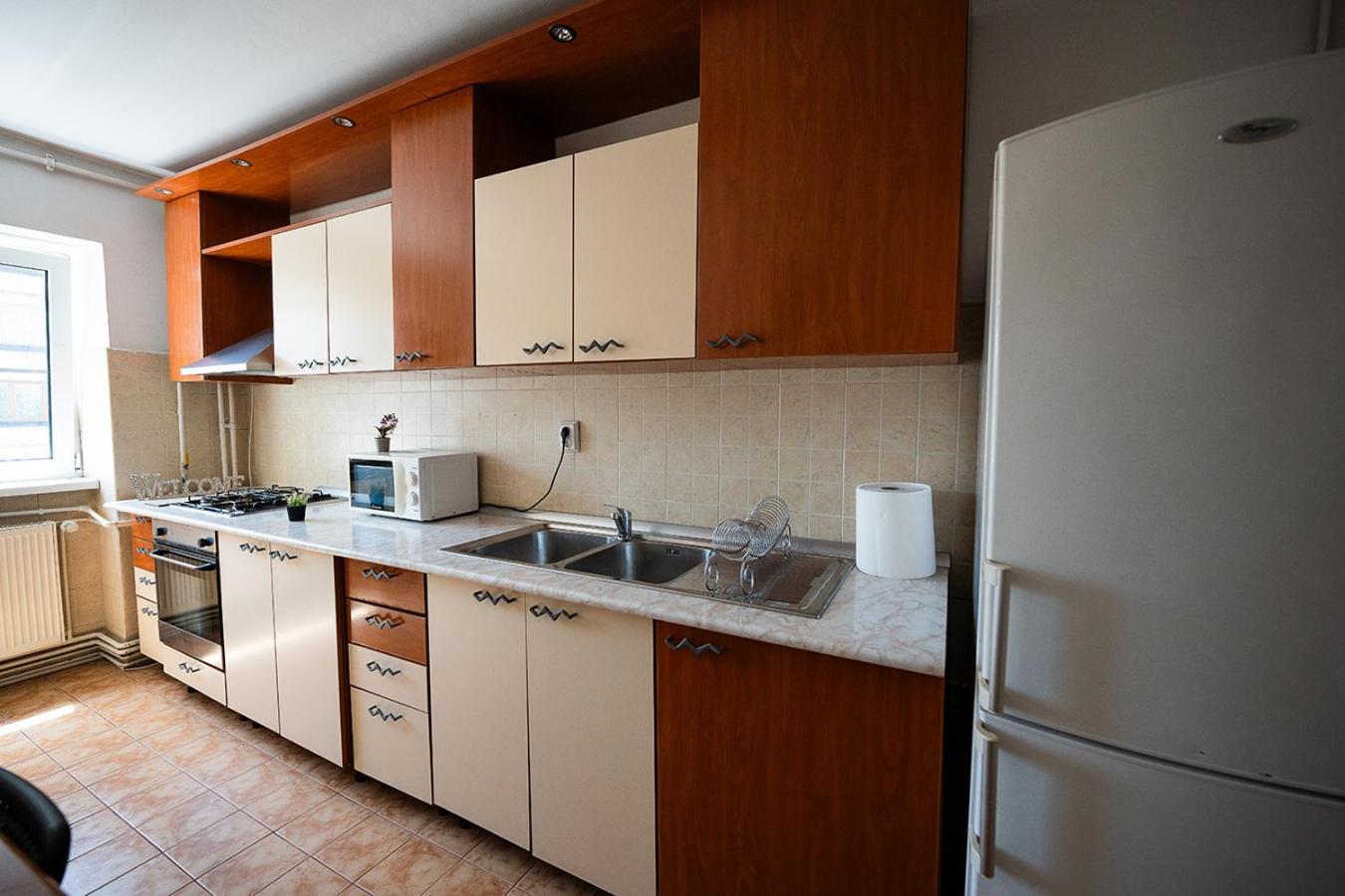 Edelweiss Apartment -Gara Braşov Exterior foto